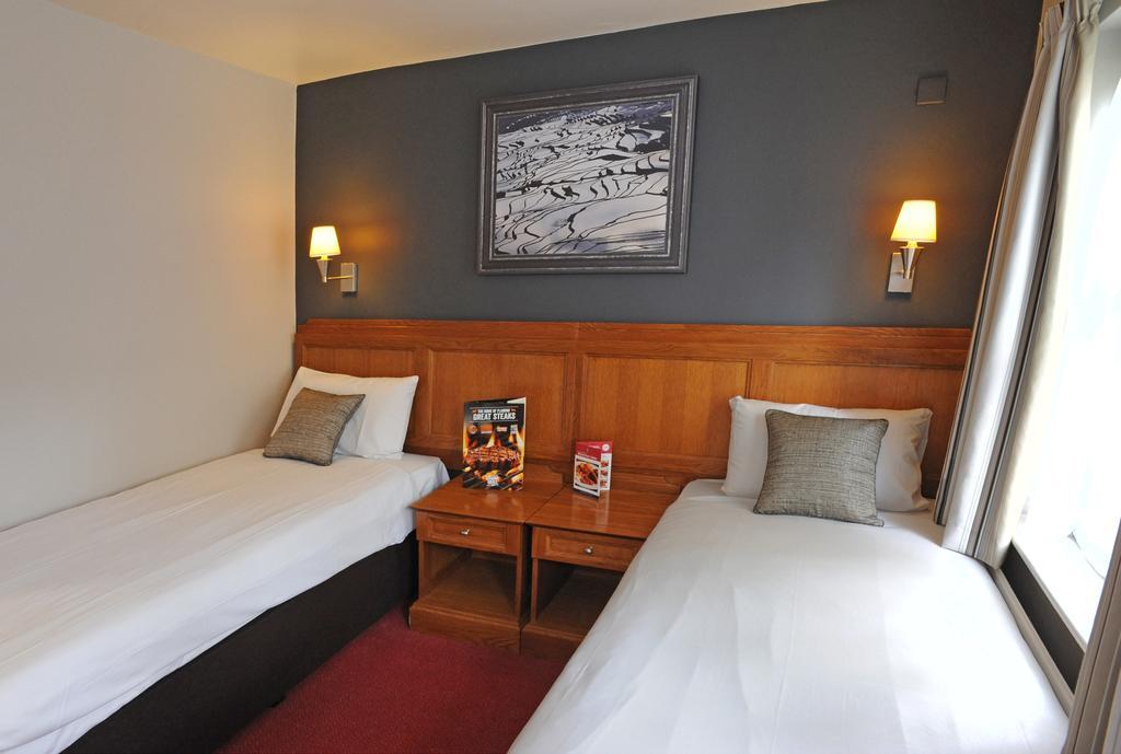 Brentwood Inn By Greene King Inns Rotherham Rum bild